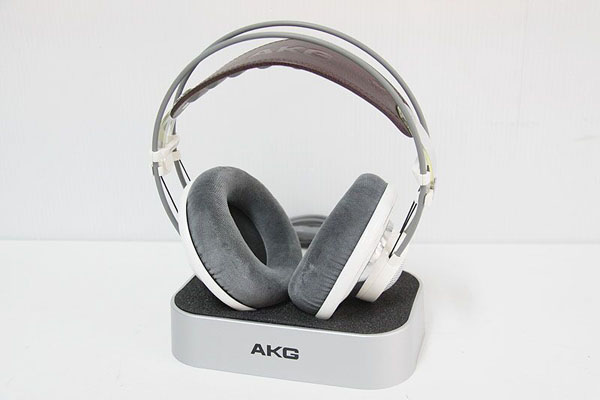 AKG(アーカーゲー)K701